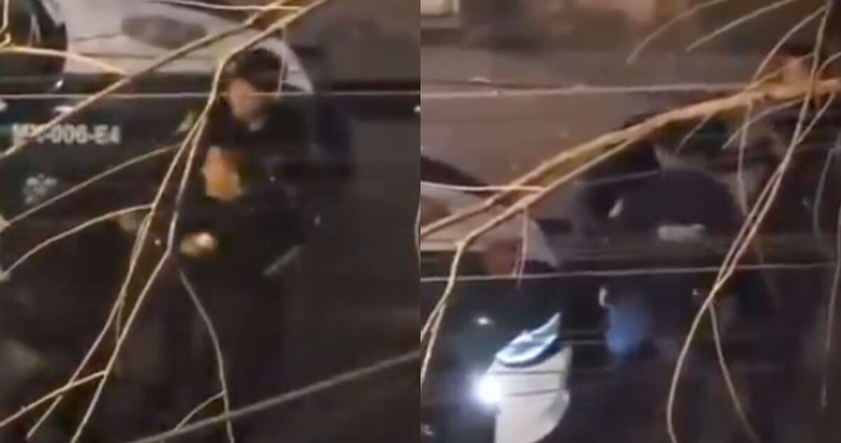 VIDEO ¬ Elementos de la SSC agreden a hombre en situación de calle en la colonia Roma