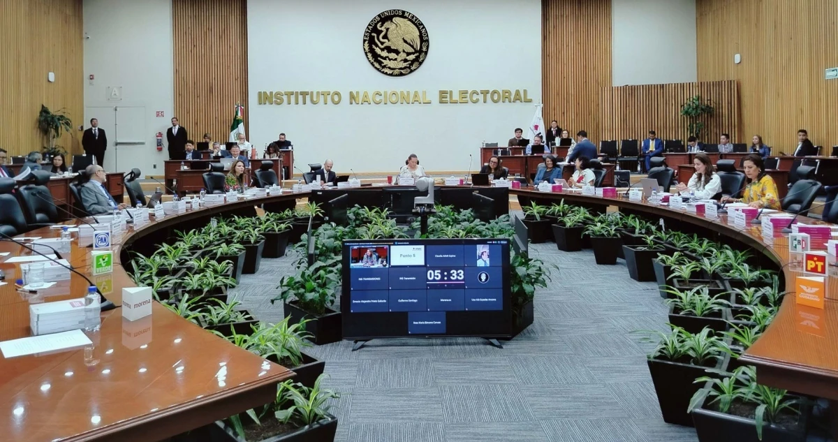 El INE aprueba que Consejo General y Órgano Interno de Control asuman tareas del INAI