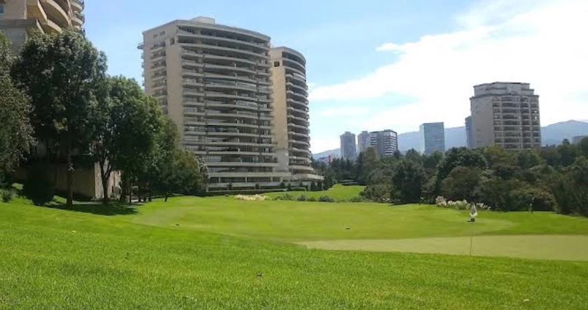 Contraloría Ciudadana en CdMx alerta de concesiones de agua a club de golf y Televisa
