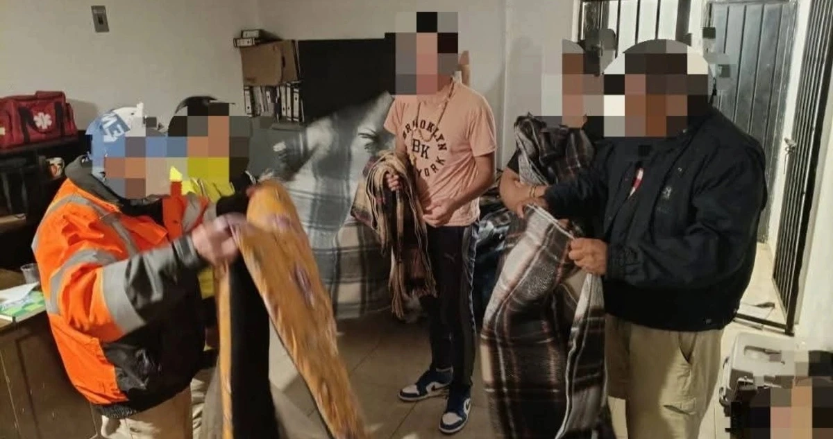 Una familia es abandonada tras asalto en autopista Puebla-Orizaba; la GN los rescata