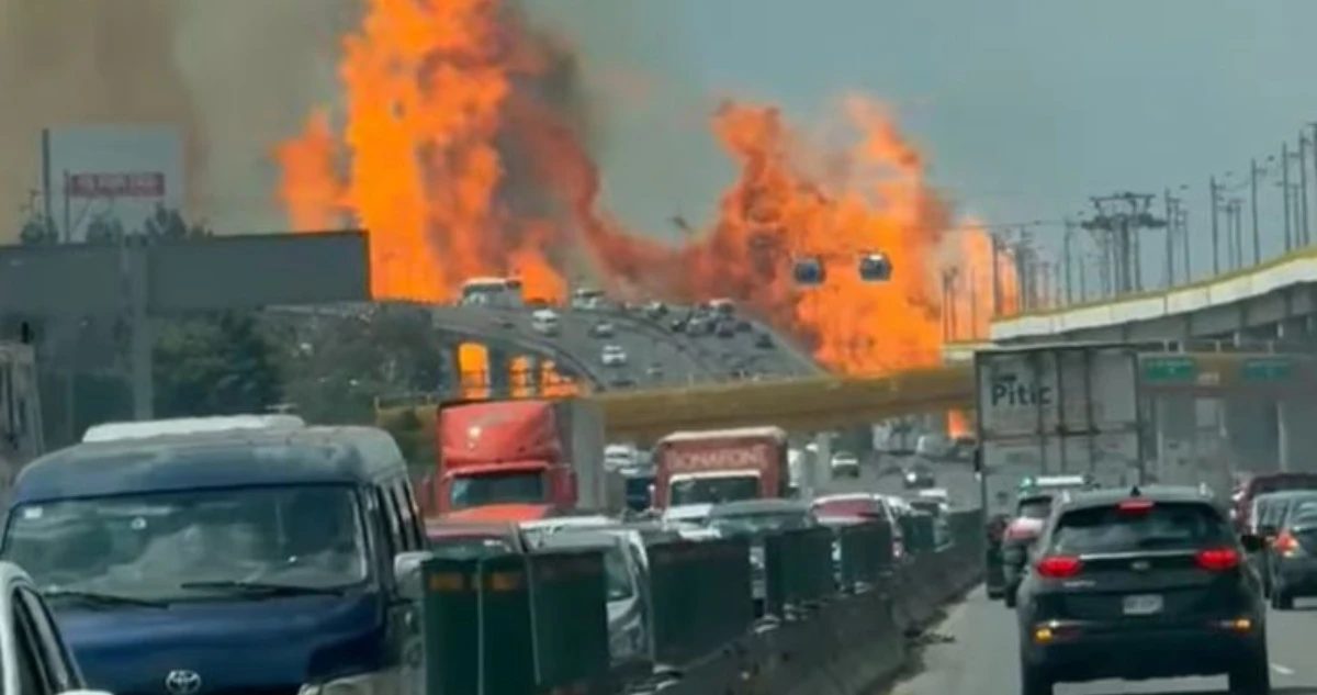 VIDEO ¬ Explosión de pipa en Iztapalapa deja heridos y moviliza a autoridades de CdMx