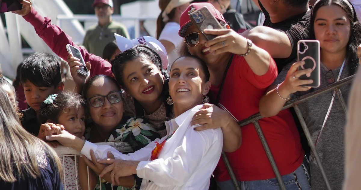 Tras sufrir acoso, Sheinbaum defiende que 10 personas se encarguen de su seguridad