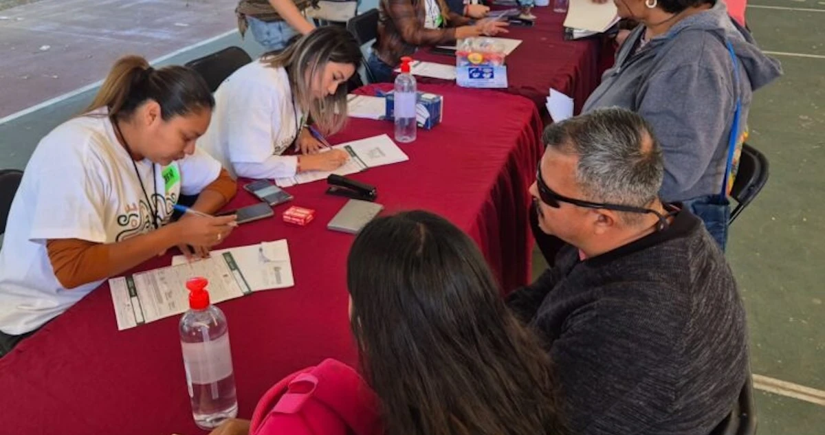 Registro a pensiones y entrega de tarjetas se frenan en Oaxaca y Guerrero por 