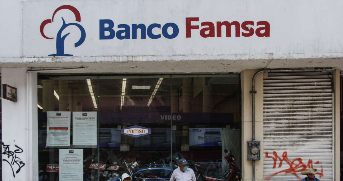 Un Tribunal vincula a proceso a 5 ejecutivos de Banco Famsa por informes falsos