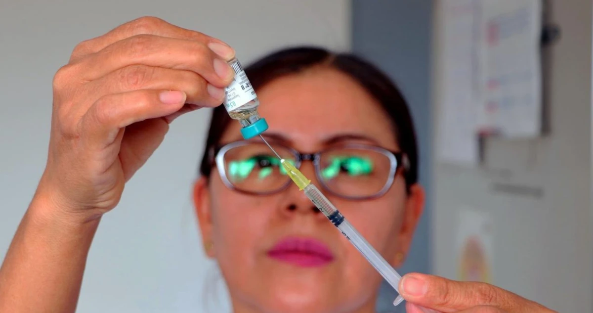 Salud instala un Mega Centro de Vacunación en CU: ¿Cuáles vacunas te puedes poner?