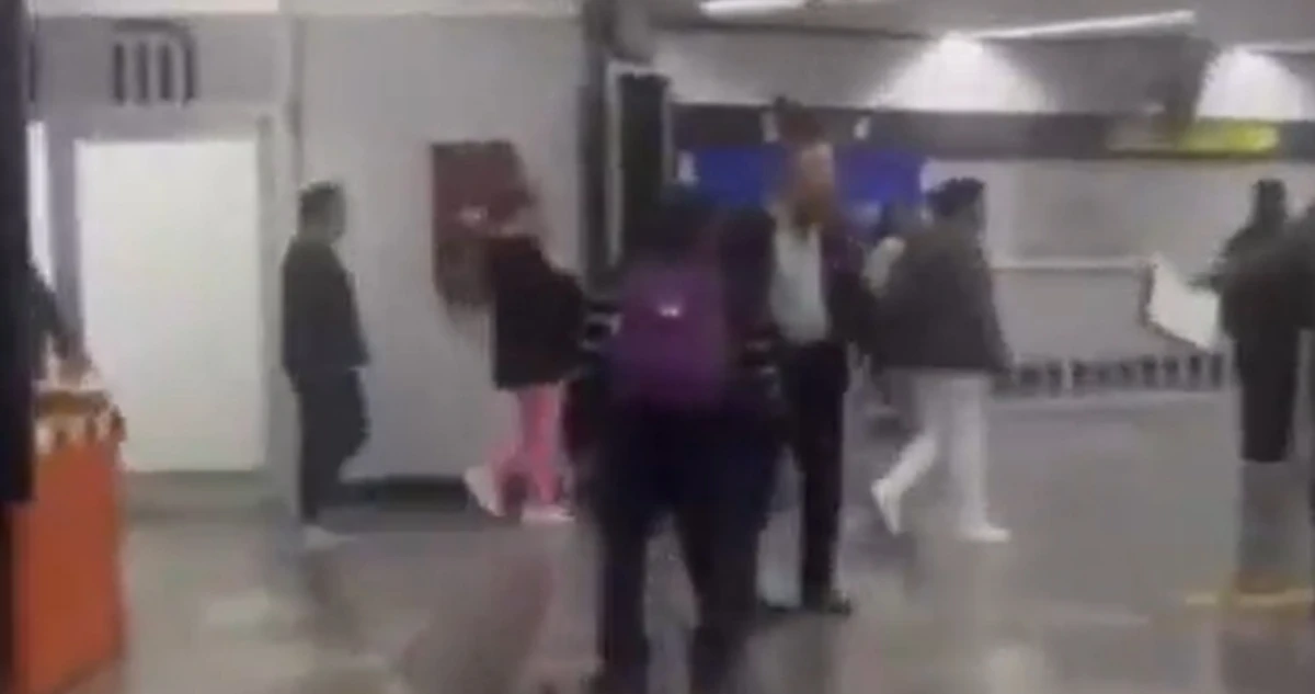 VIDEO ¬ Hombre detona arma tras discusión en Metro Centro Médico; la SSC lo detiene