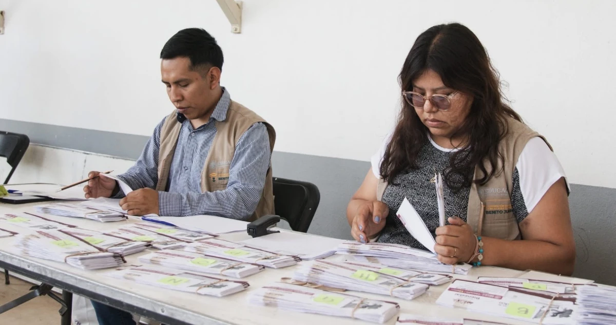 ¿Solicitarás la Beca Rita Cetina? Revisa que los datos de tus hijos estén correctos