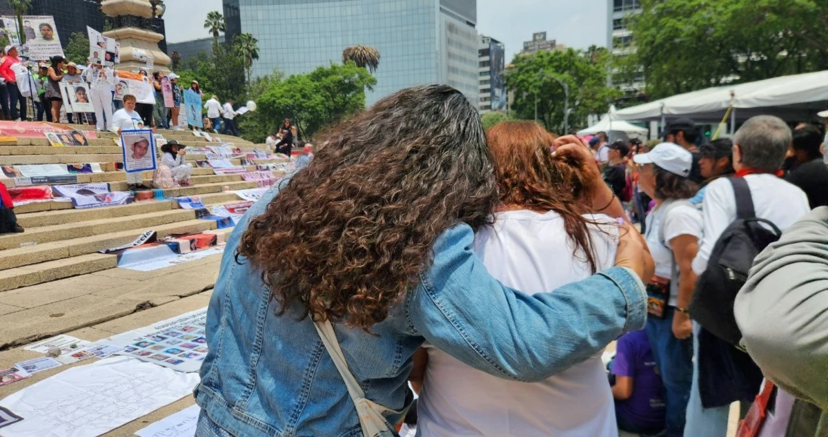 CRÓNICA ¬ Hijos e hijas marchan este 10 de mayo; quieren a sus mamás de regreso