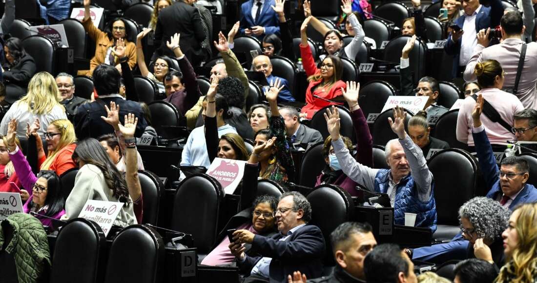 Diputados oficialistas avalan, en lo general, la extinción de 7 organismos autónomos