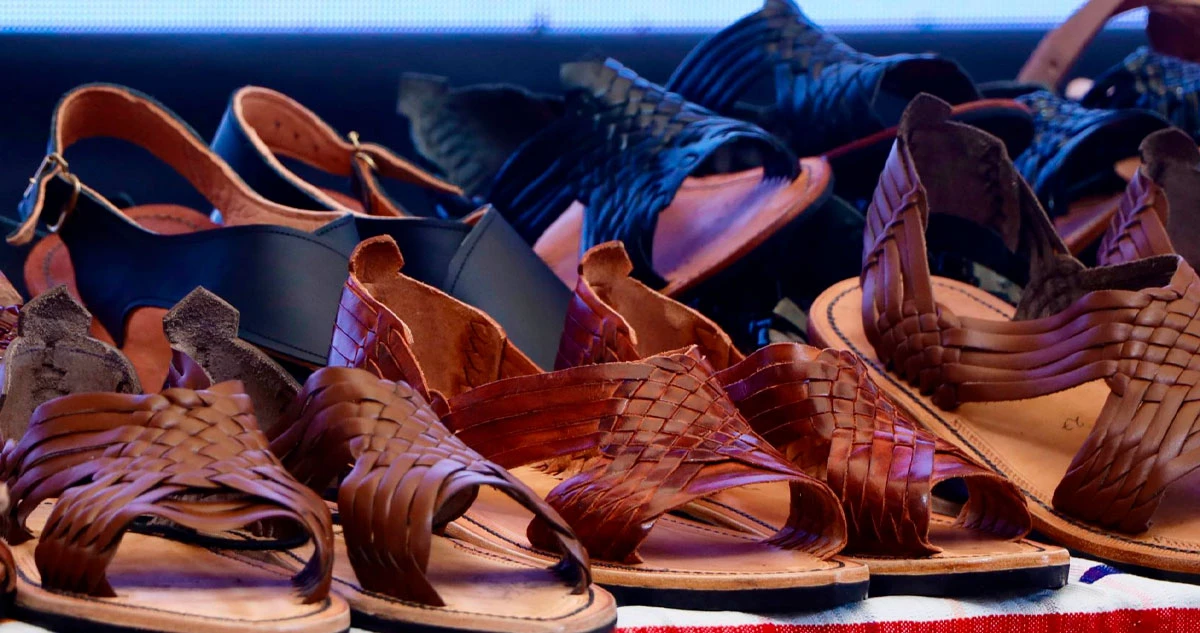 VIDEO ¬ Adidas ofrece disculpa pública por huaraches 