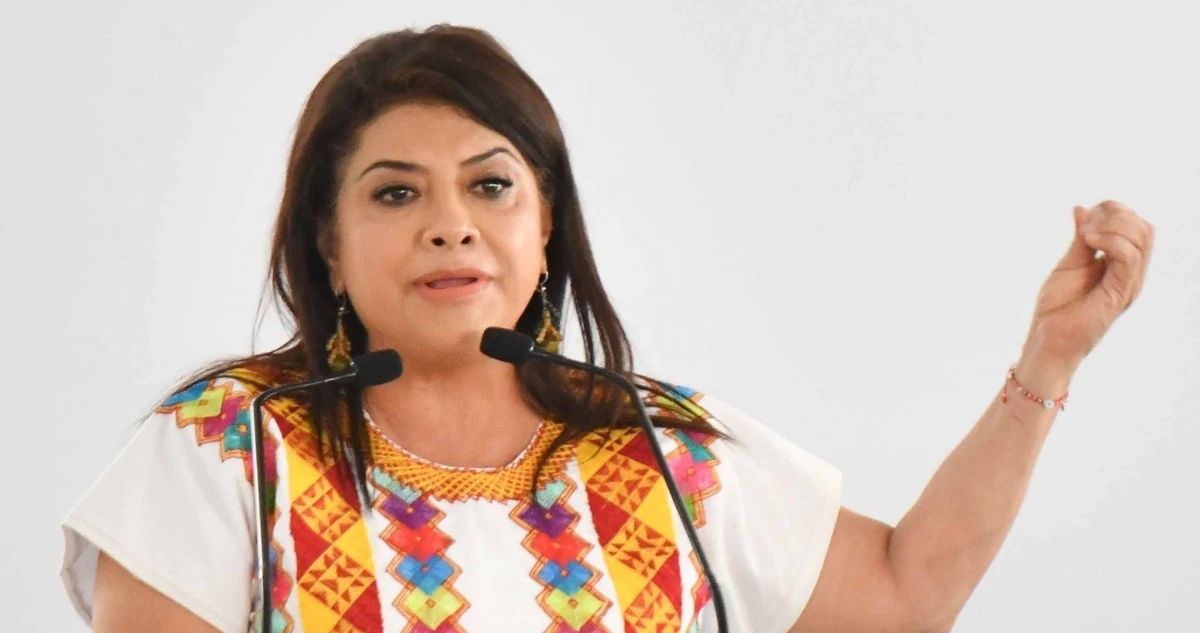 Sicarios disparan y matan a la secretaria particular de Clara Brugada y a su asesor