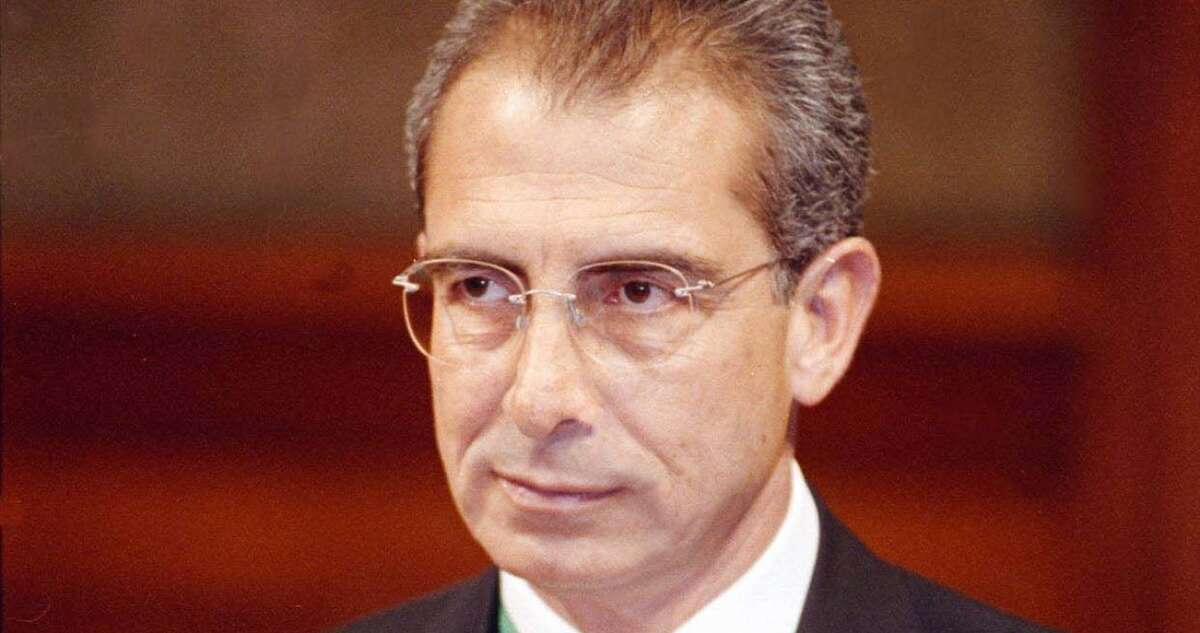 Zedillo desató una crisis, nos endeudó, sembró neoliberalismo y se fue, al extranjero