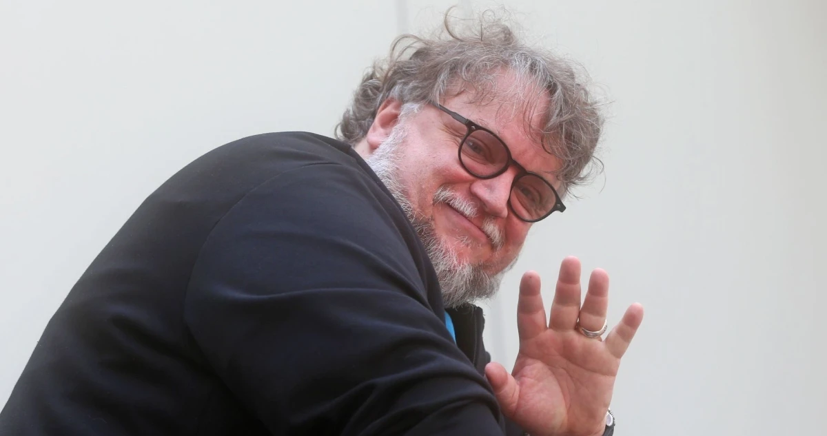 Guillermo del Toro es ovacionado en Venecia tras presentación de Frankenstein