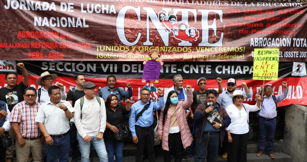 Integrantes de la CNTE retoman mesa de diálogo con la Segob; paro continuará, dicen