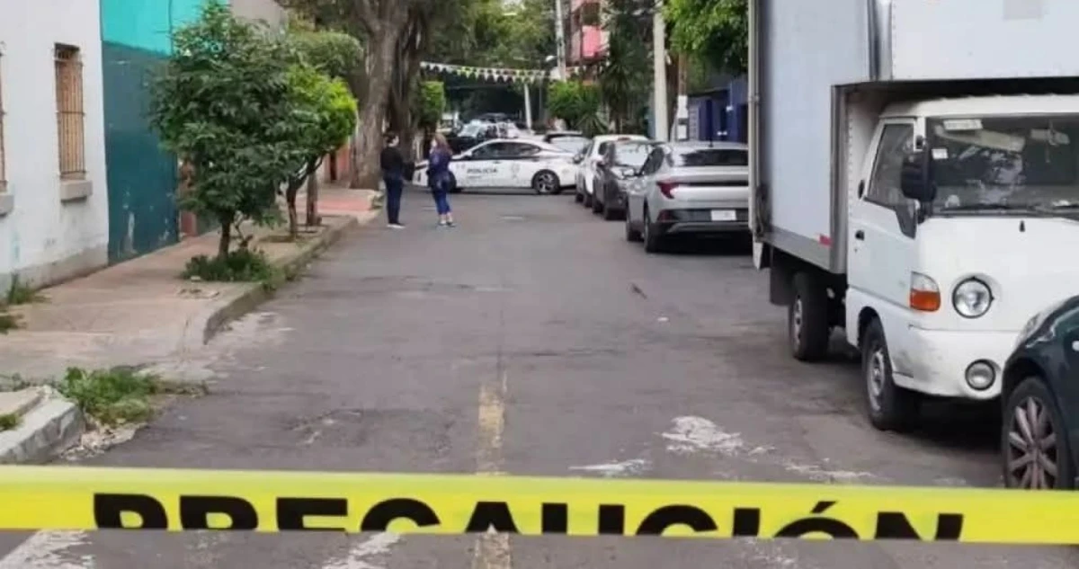 Un adolescente discute con su madre y la hiere de bala en la mandíbula. Pasó en CdMx