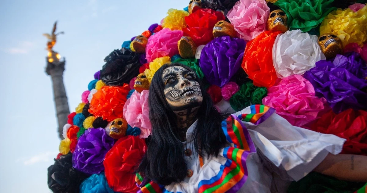 FOTOS ¬ Miles abarrotan Mega Procesión de Catrinas 2025; así se vivió desfile en CdMx