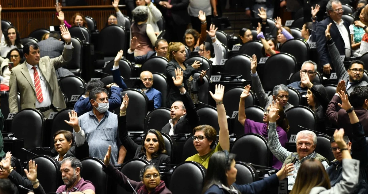 #PuntosYComas ¬ Reforma sobre reelección y nepotismo será efectiva hasta 2030