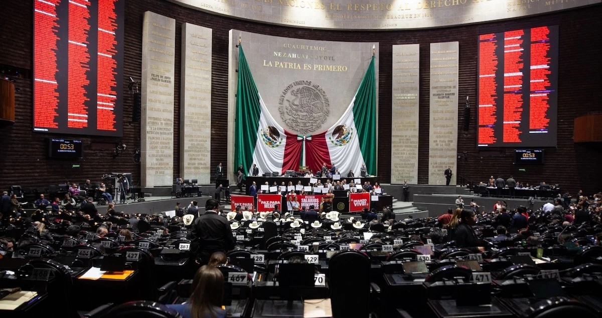 Diputados aplazan 