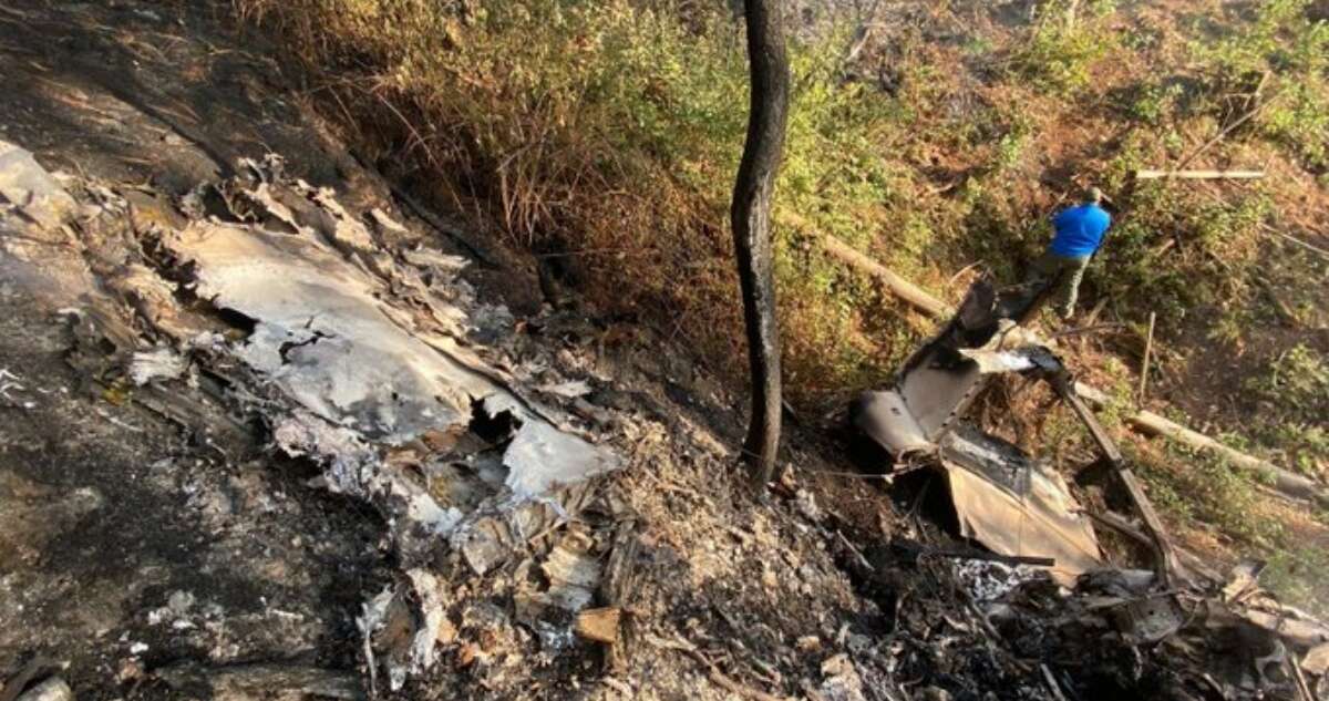 El desplome de una avioneta cobra la vida de 7 personas; había despegado de Michoacán