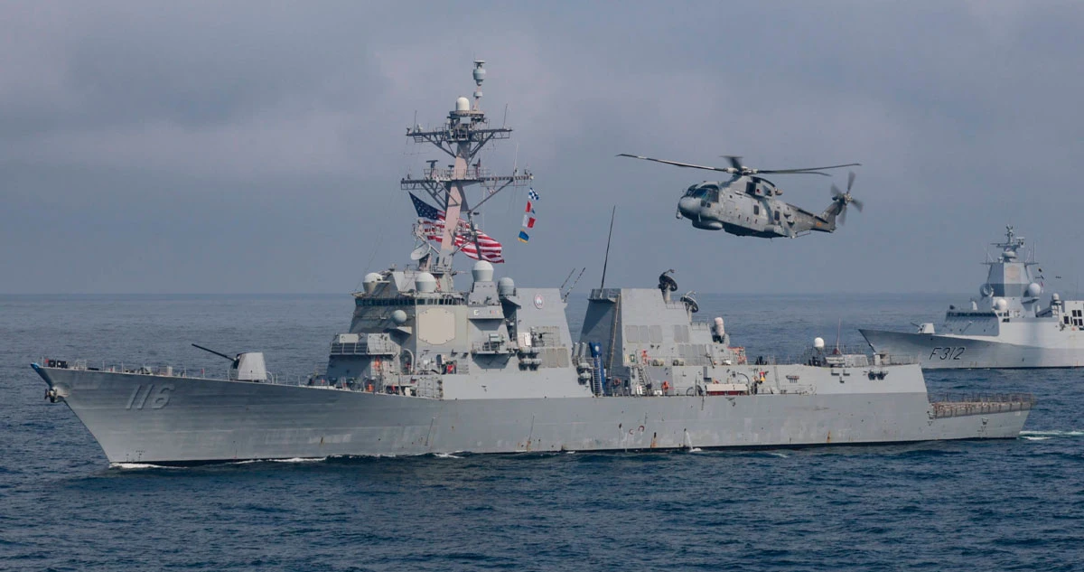 Trump embarca a 4 mil marines. Van 