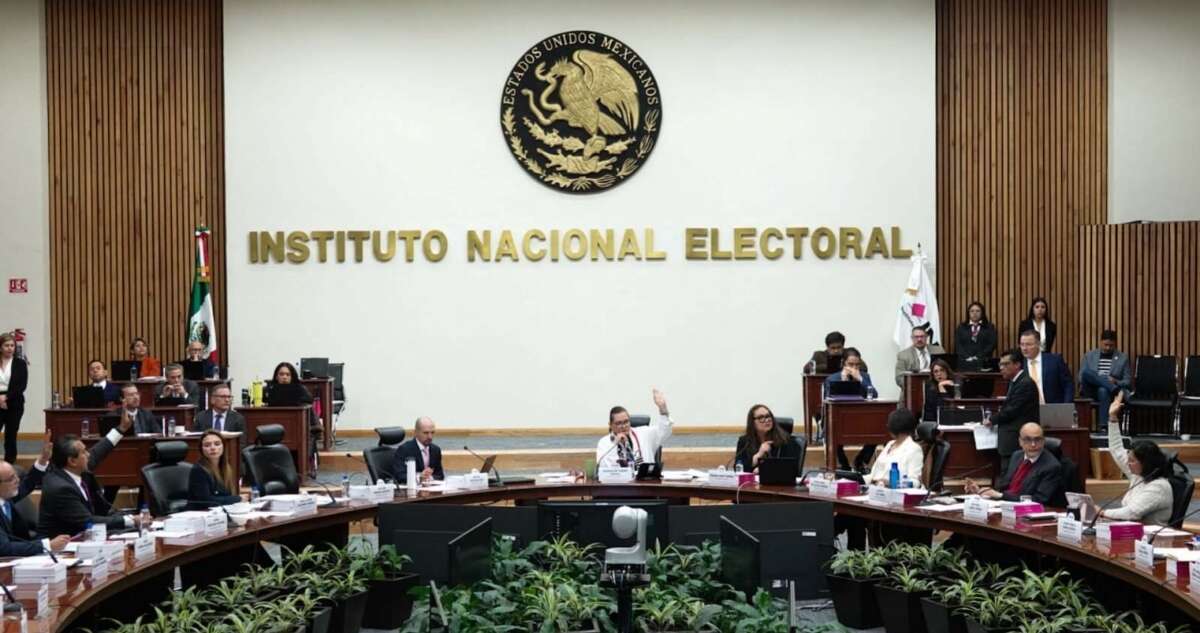 INE aprueba pautas de transmisión en radio y TV durante el proceso electoral del PJF