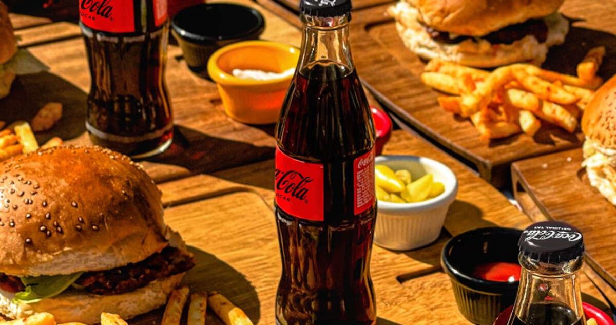 Coca-Cola enferma a Yucatán y posiciona a ejecutivos en la política: documental