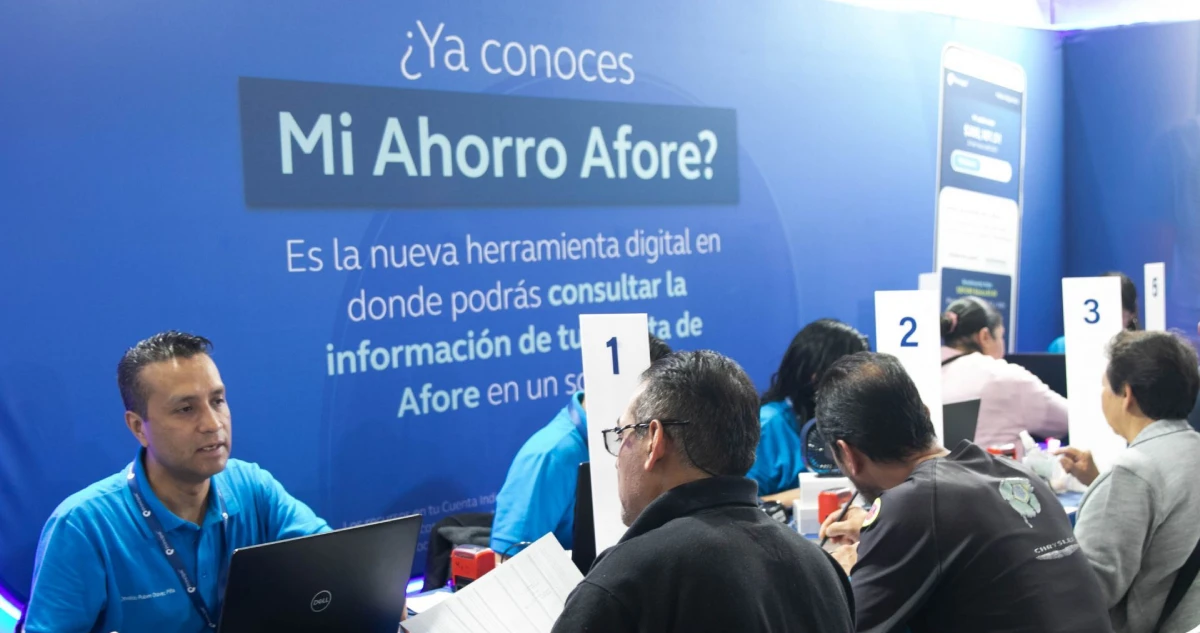 Slim, Salinas, los Baillères... concentran fondos de retiro que maestros piden acabar