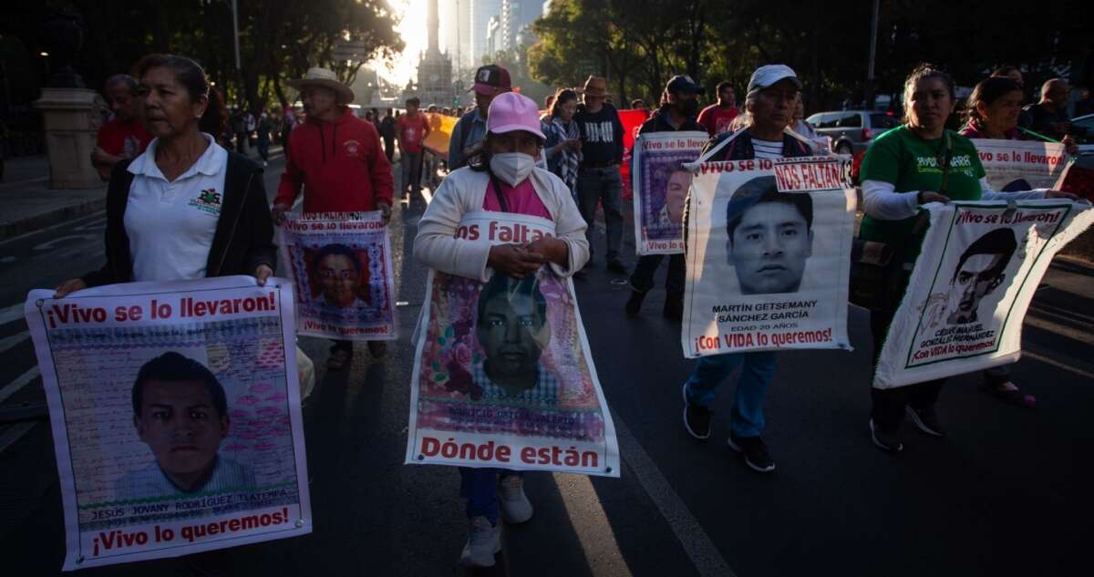 Javier Bello Orbe, exmando policial implicado en el caso Ayotzinapa, es liberado