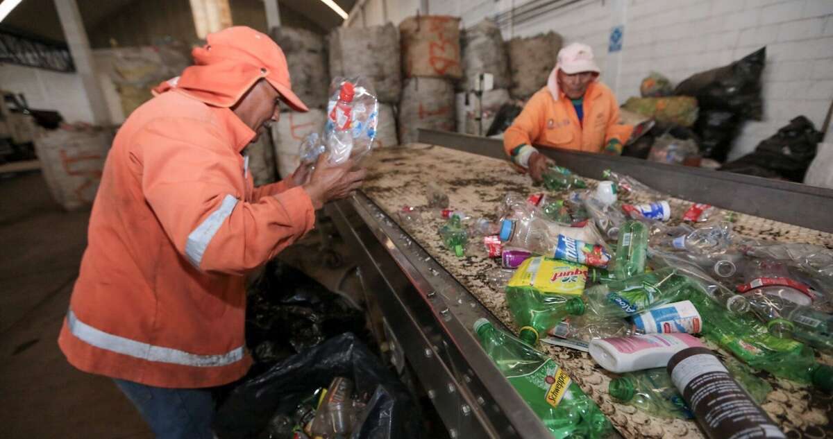 EU manda hasta México toneladas y toneladas de su basura imposible de reciclar