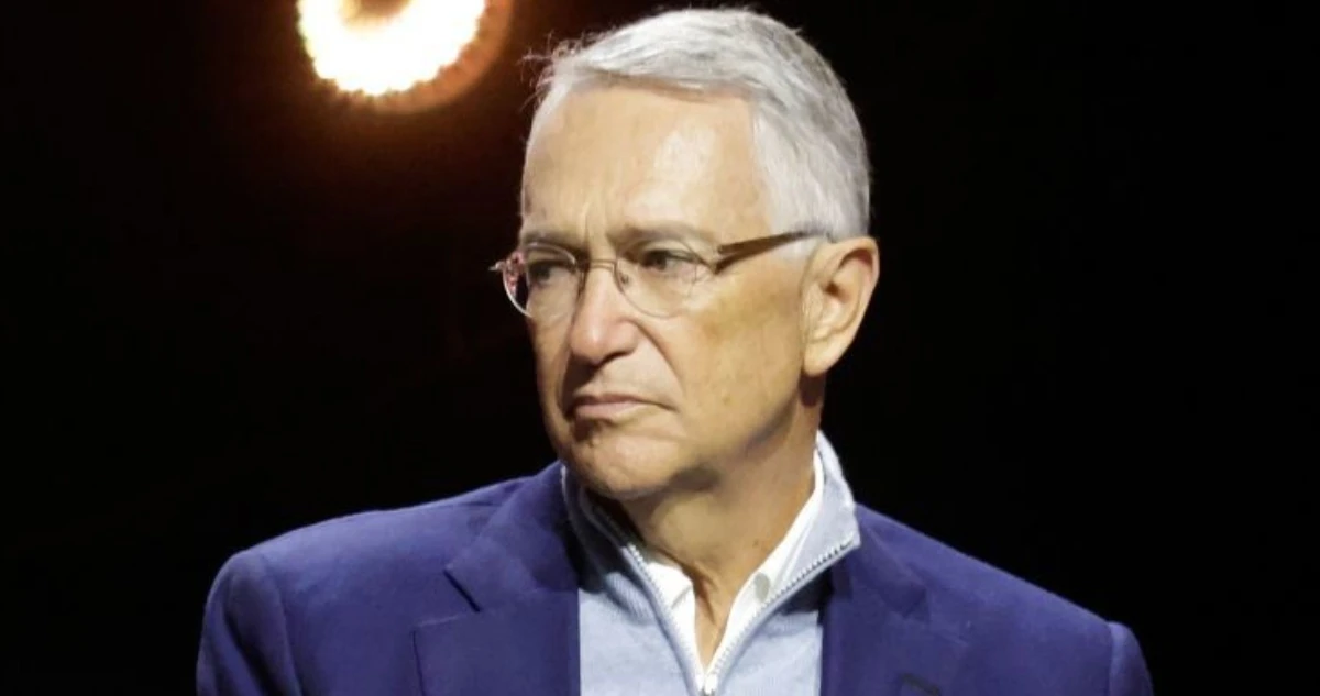 Grupo Salinas acusa “presión política” tras revelarse que debe 74 mil millones al SAT