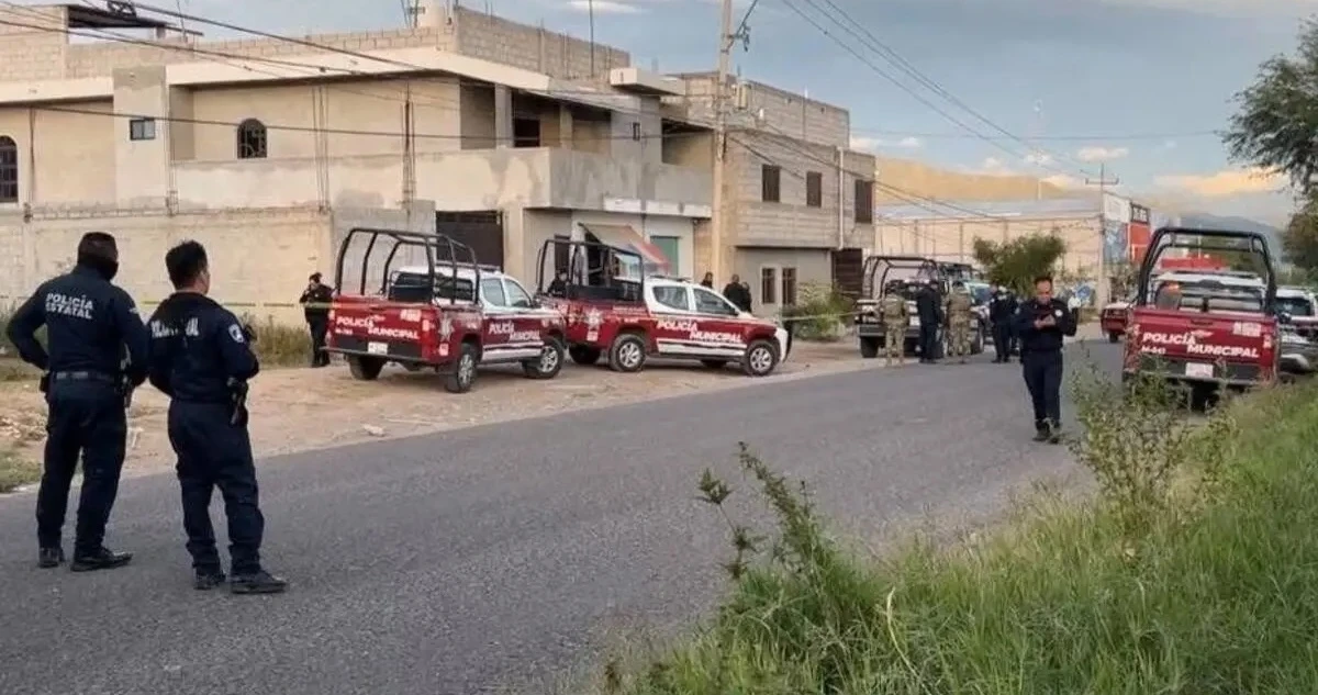 Una mujer es asesinada a tiros frente a su hijo de 5 años en una carretera de Puebla