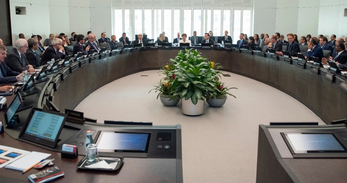 El FMI reduce a 24 mil mdd la línea de crédito a México y la extiende por 2 años