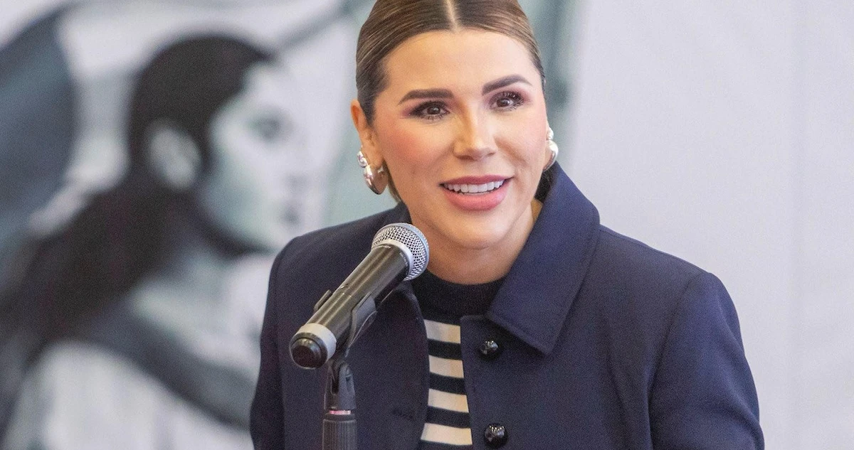 La Gobernadora de BC minimiza retiro de su visa, pero periodista dice que es inédito