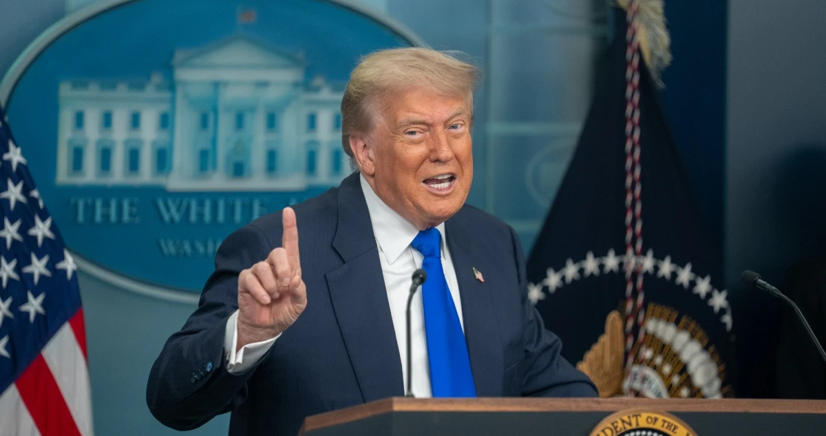 #PuntosyComas ¬ Trump mantiene obsesión por atacar a cárteles en territorio mexicano