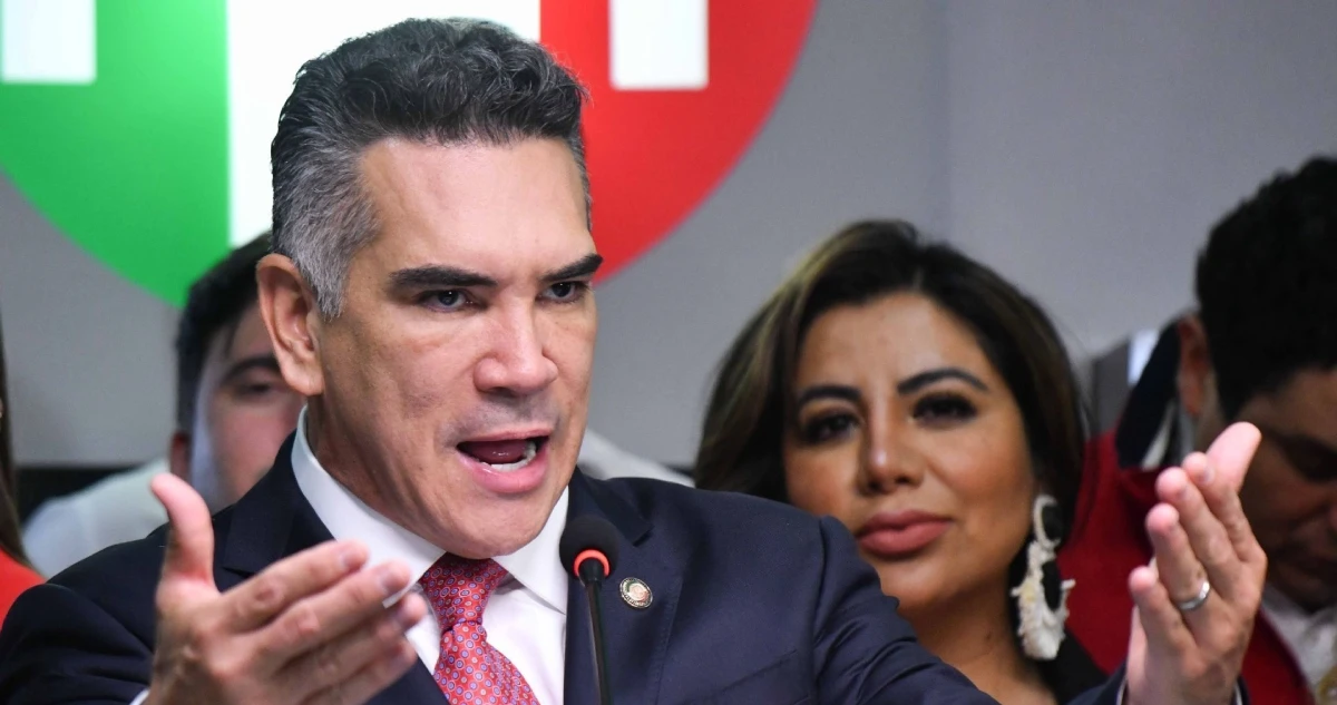 Priistas inflan el hashtag #AlitoMeRepresenta. Le aplauden la agresión contra Noroña