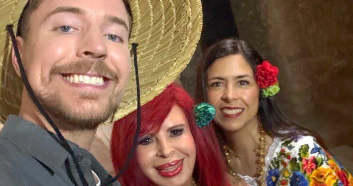 VIDEO ¬ Layda vuelve a defender a MrBeast; reparó una puerta en Calakmul, dice