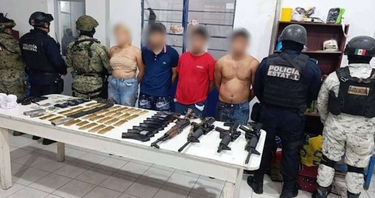 Un oficial de la Semar entre los 8 detenidos con droga durante operativo en Tabasco