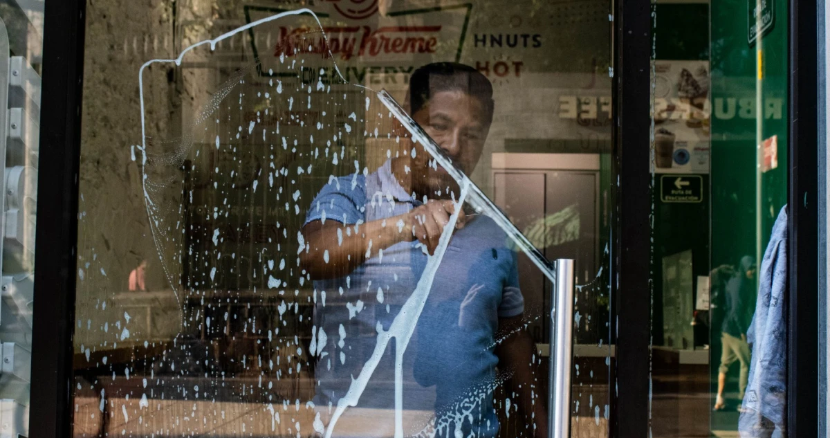 Empleo crece en México en septiembre; hay 881 mil trabajadores más que en 2024: Inegi