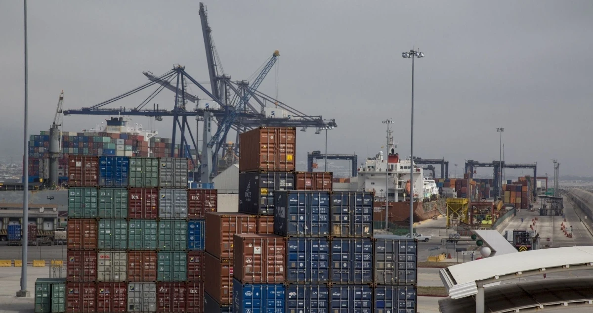 Exportaciones de México suben 7.4% en agosto: Inegi; aranceles de Trump no merman