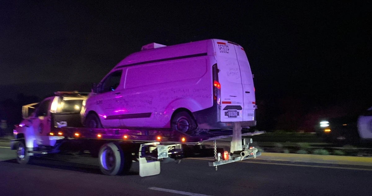 La Fiscalía de Sinaloa confirma hallazgo de 20 cuerpos; 16 estaban en una vagoneta