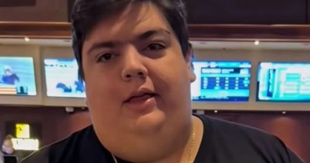 VIDEO ¬ Influencer se juega 100 mil dólares al “Canelo” en Las Vegas… y los pierde