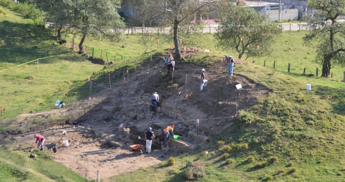 Puebla suma un noveno sitio arqueológico y en Guatemala hallan un altar teotihuacano