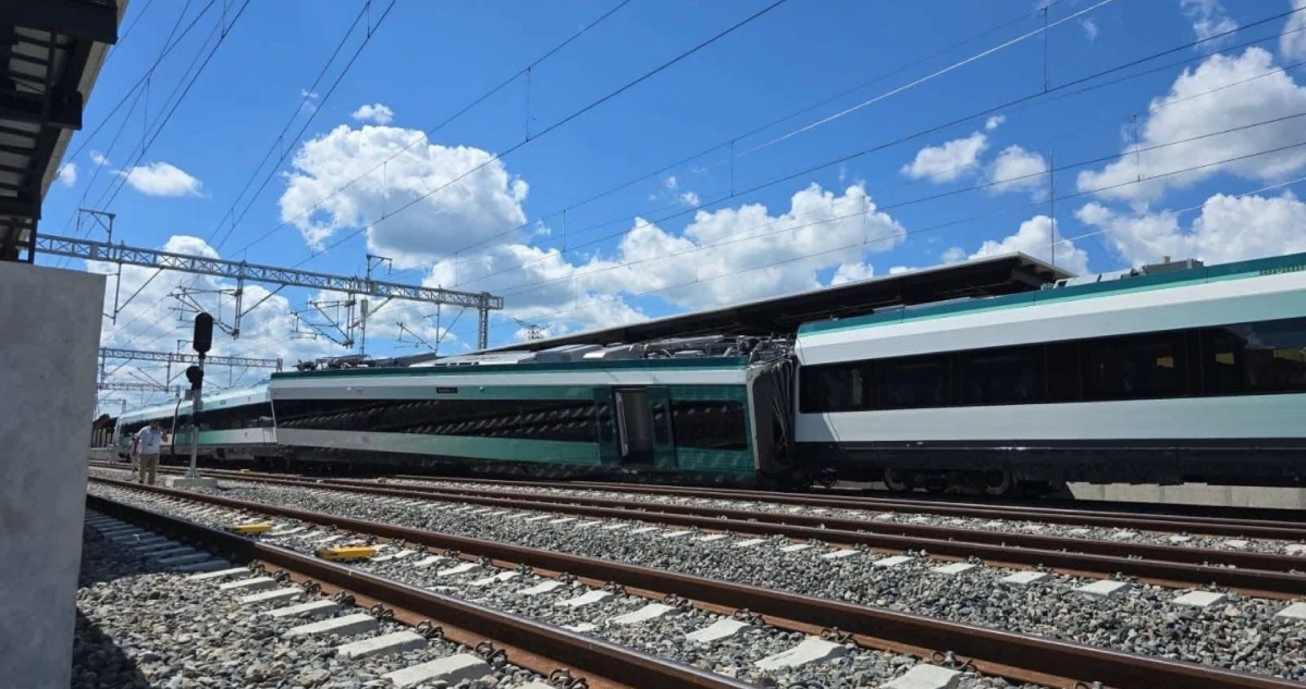 VIDEO ¬ Un vagón del Tren Maya se descarrila en Izamal, Yucatán; no hay lesionados