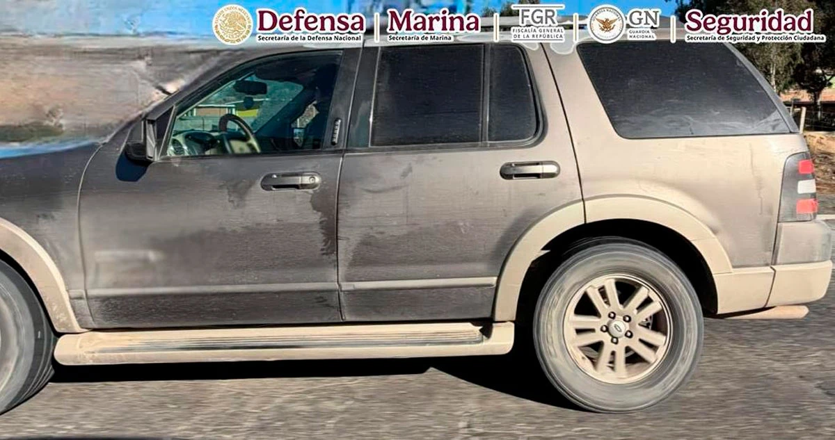 Autoridades capturan a 7 en Tijuana; les aseguran armas de uso exclusivo del Ejército