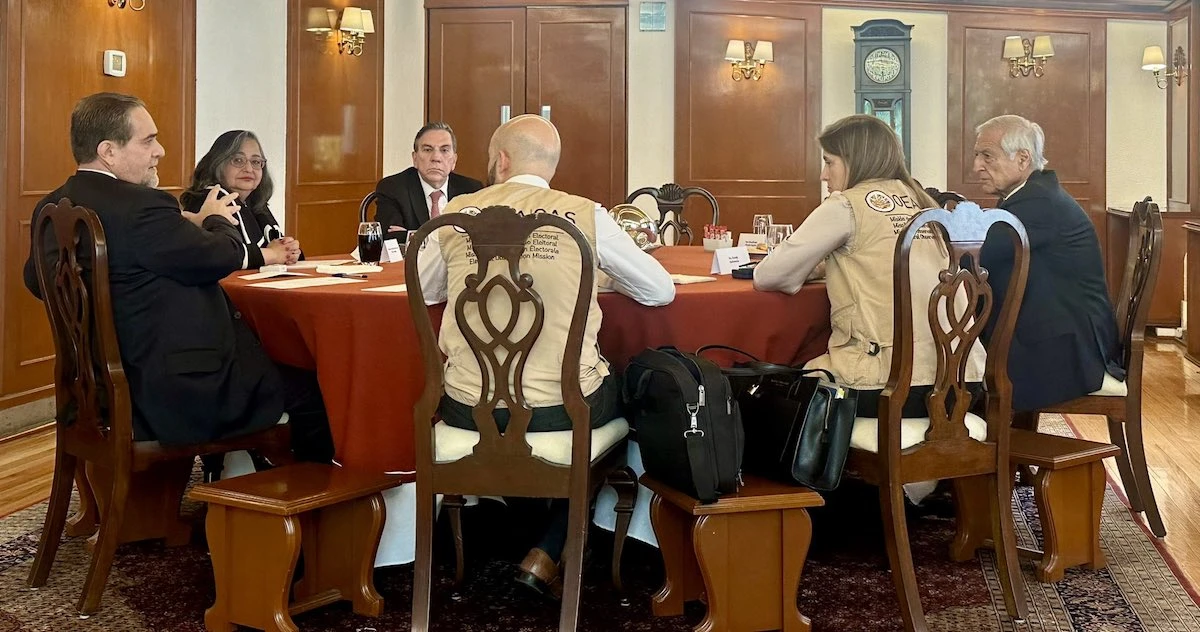 El órgano internacional favorito de la derecha visita a ministros de la SCJN