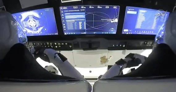 SpaceX i NASA - kapsuła Crew Dragon dotarła do ISS