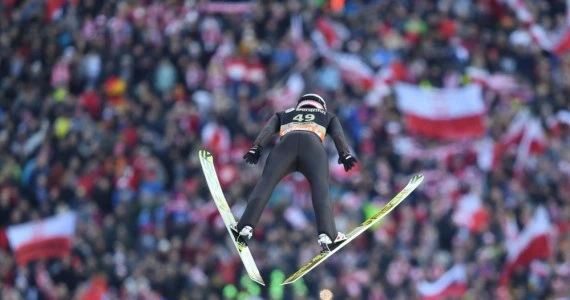 Skoki narciarskie. MŚ w lotach z kibicami? Wyjątkowy pomysł dyrektora Pucharu Świata