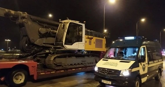 Transport o wadze 86,5 tony bez zezwolenia i z usterkami
