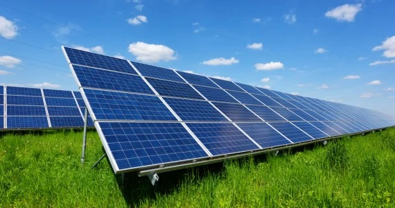 Energia słoneczna staje się najtańszym źródłem elektryczności