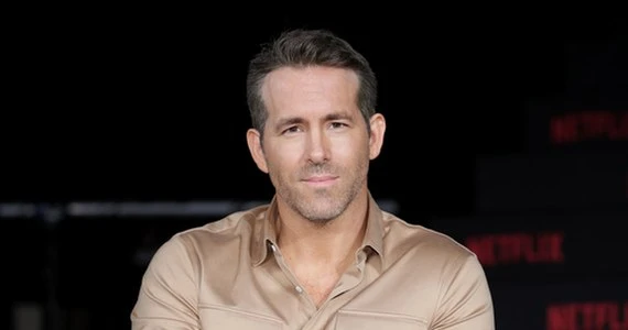 Ryan Reynolds uwielbia się w roli... rodzica